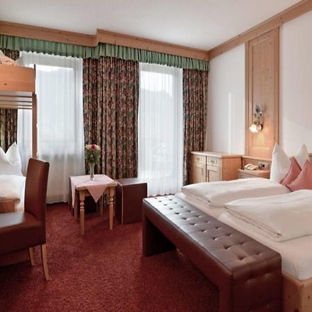 Ferienhotel Hoppet Hart im Zillertal Exteriör bild