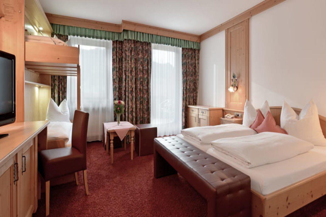 Ferienhotel Hoppet Hart im Zillertal Exteriör bild