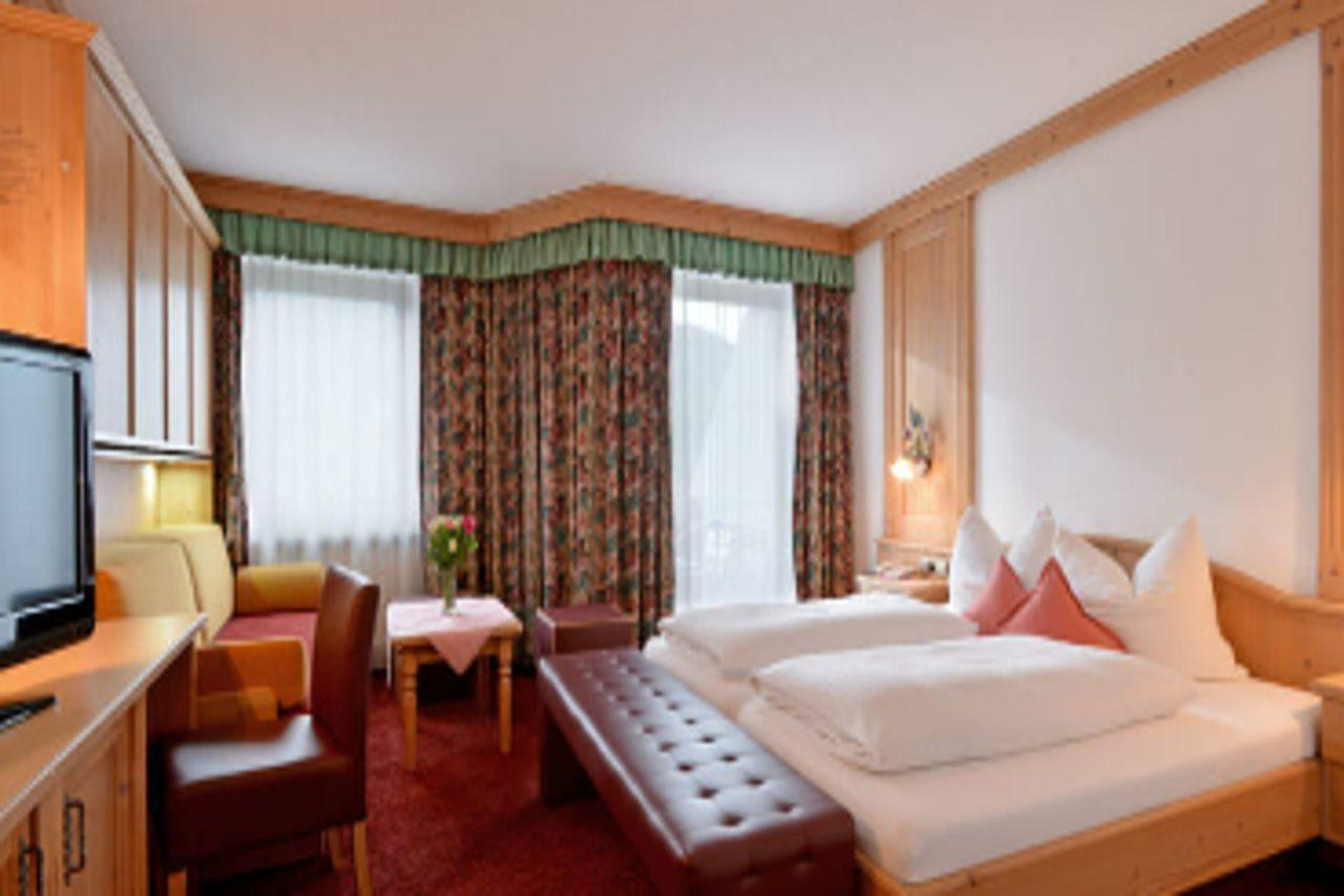 Ferienhotel Hoppet Hart im Zillertal Exteriör bild